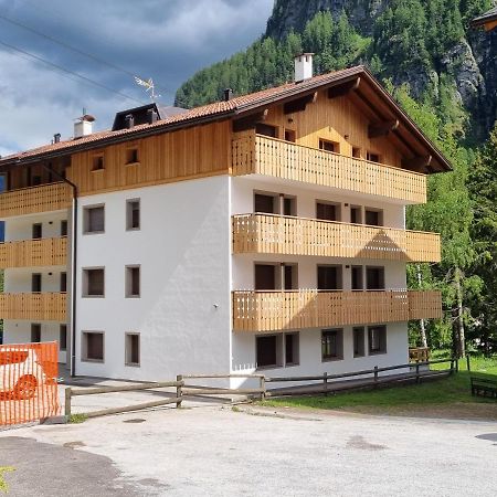Apartamento Stella Alpina Campitello di Fassa Exterior foto
